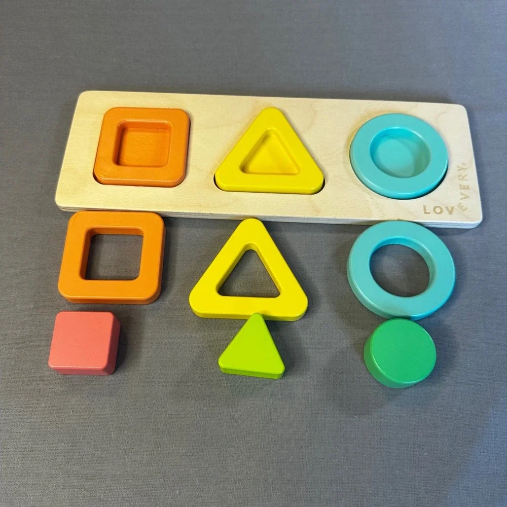 Lovevery Wooden Friends Hatch It Puzzle Montessori Toddler Shape Sorter Toy